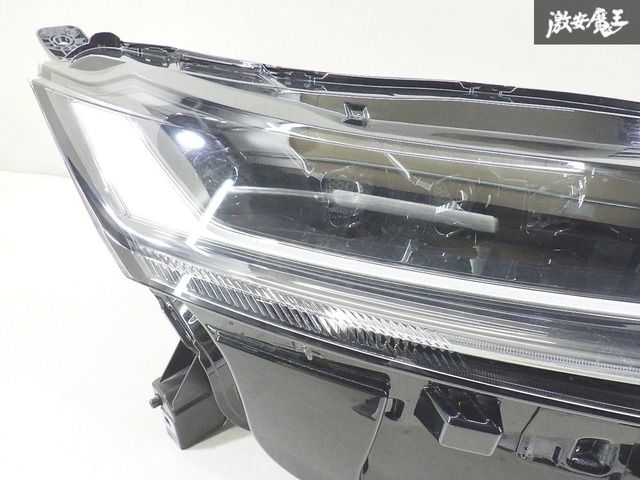 日産　ノートオーラ　ヘッドライト　右側 調べてみたら日産オーラの新型の電気周りがオシャレ】ヘッド