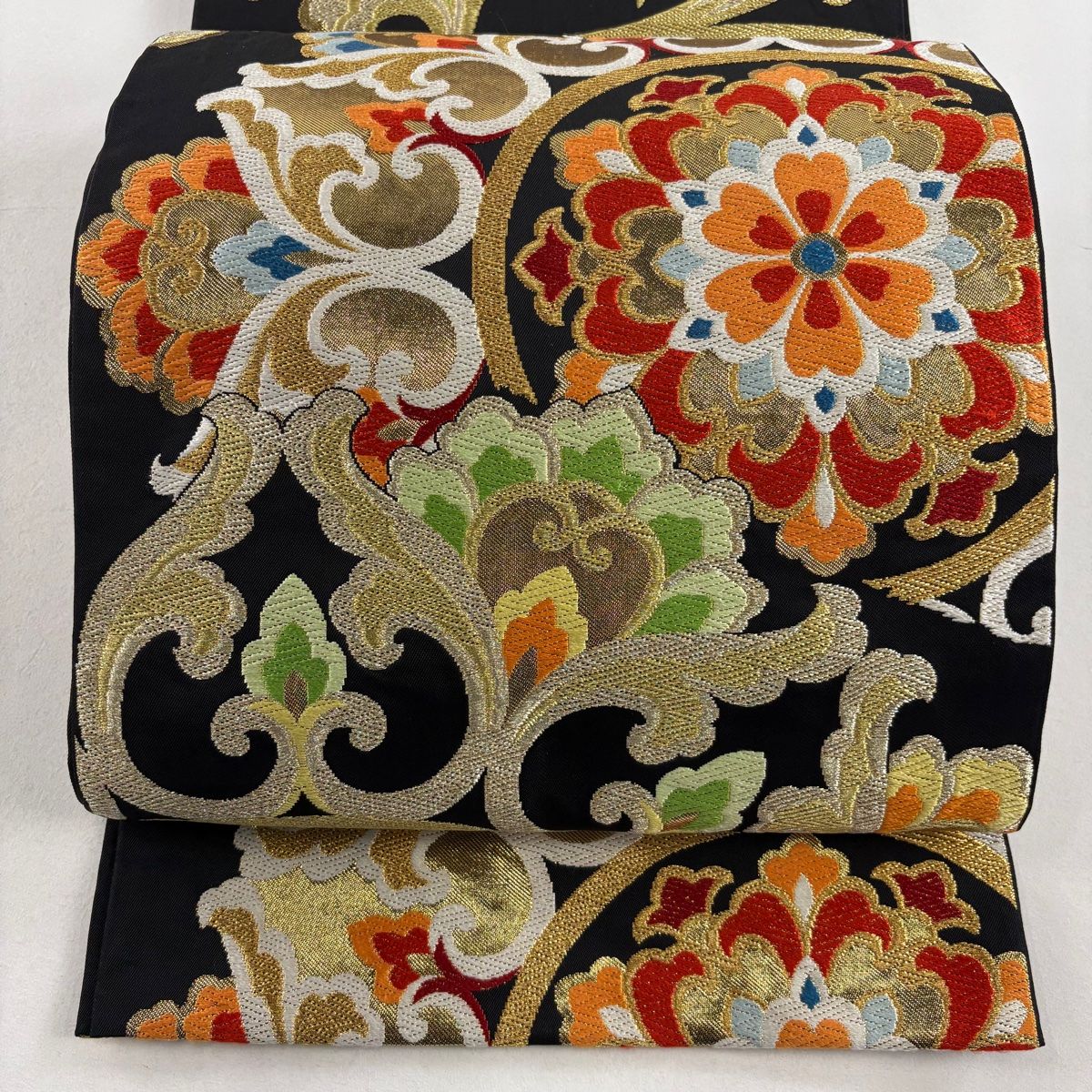 袋帯 名品 川島織物 落款 華文 花唐草 金糸 箔 黒 六通 正絹