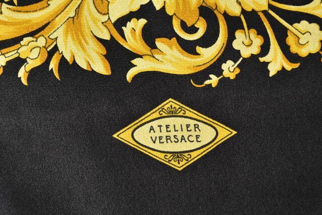 ヴェルサーチ ストール/スカーフ フリンジ VERSACE/ヴェルサーチ ヴェルサーチ ストール/スカーフ フリンジ VERSACE/ヴェルサーチ