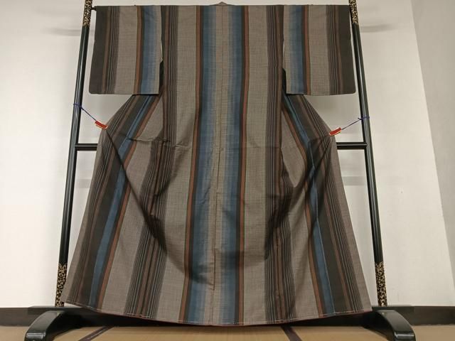 平和屋着物●本場大島紬　泥染め　7マルキ　縞　正絹　逸品　未使用　AAAV7104zg 平和屋着物○本場大島紬 泥染め 7マルキ 縞 正絹 逸品 未使用