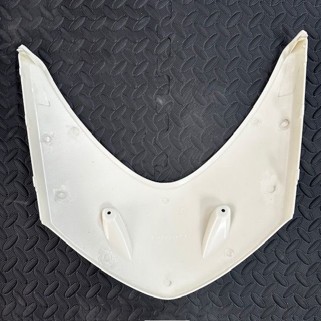 新品 ヤマハ マジェスティ250/C SG03J フロント マスク 白 ホワイト