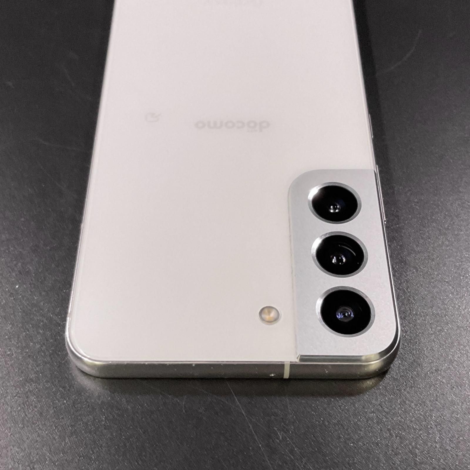 SAMSUNG Galaxy S22 256GB ファントムホワイト docomo SC-51C