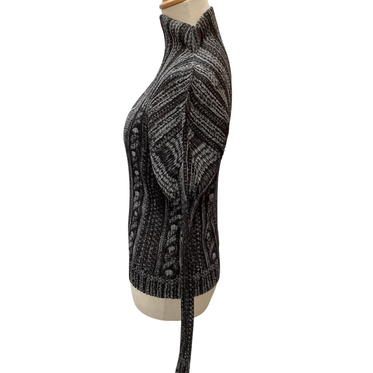  ISSEY MIYAKE イッセイミヤケ PLEATS PLEASE カットソー ケーブルニット転写 PP 64-JK 435 グレー 長袖 Tシャツ カットソー