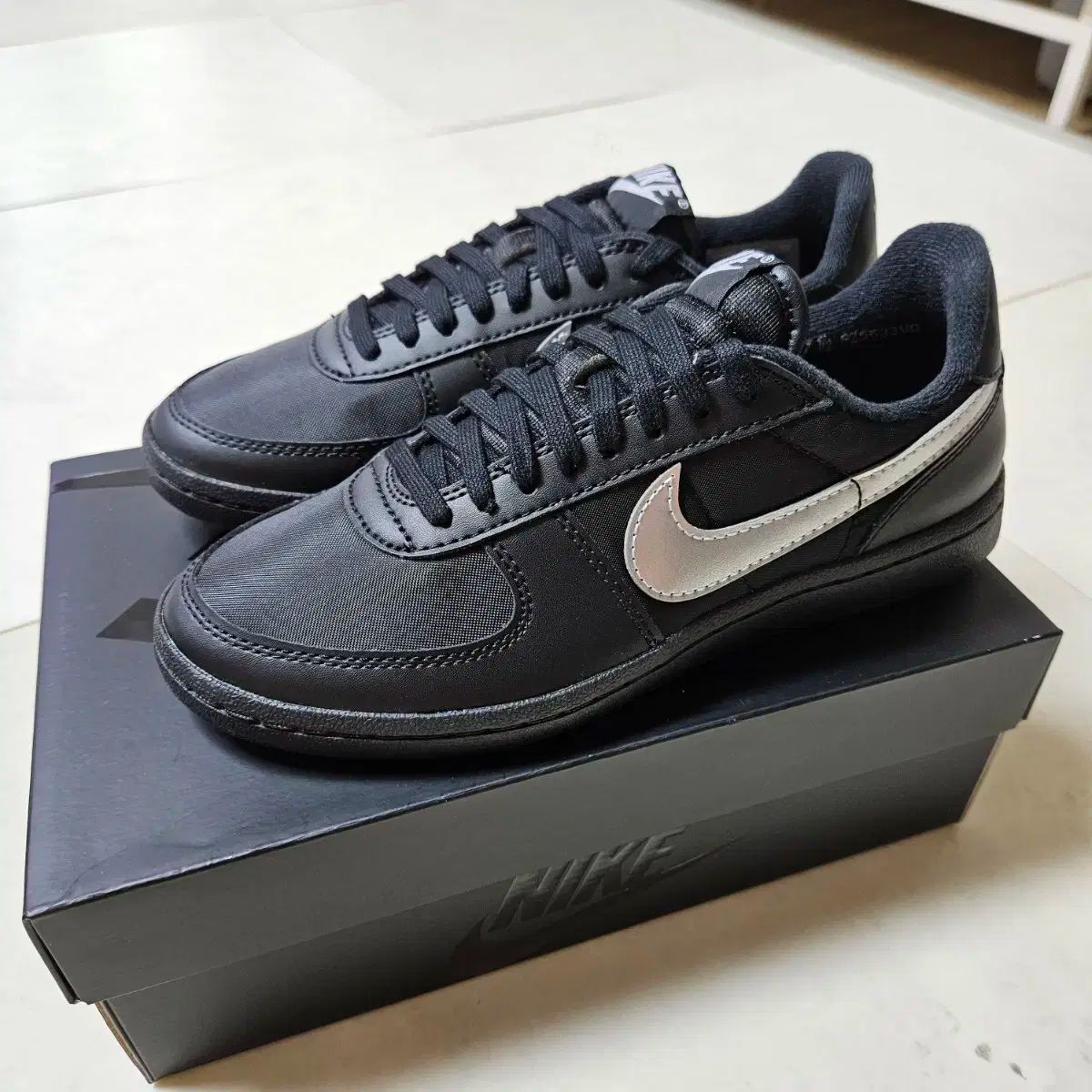 NIKE ナイキ ウィメンズ フィールド ジェネラル 黒