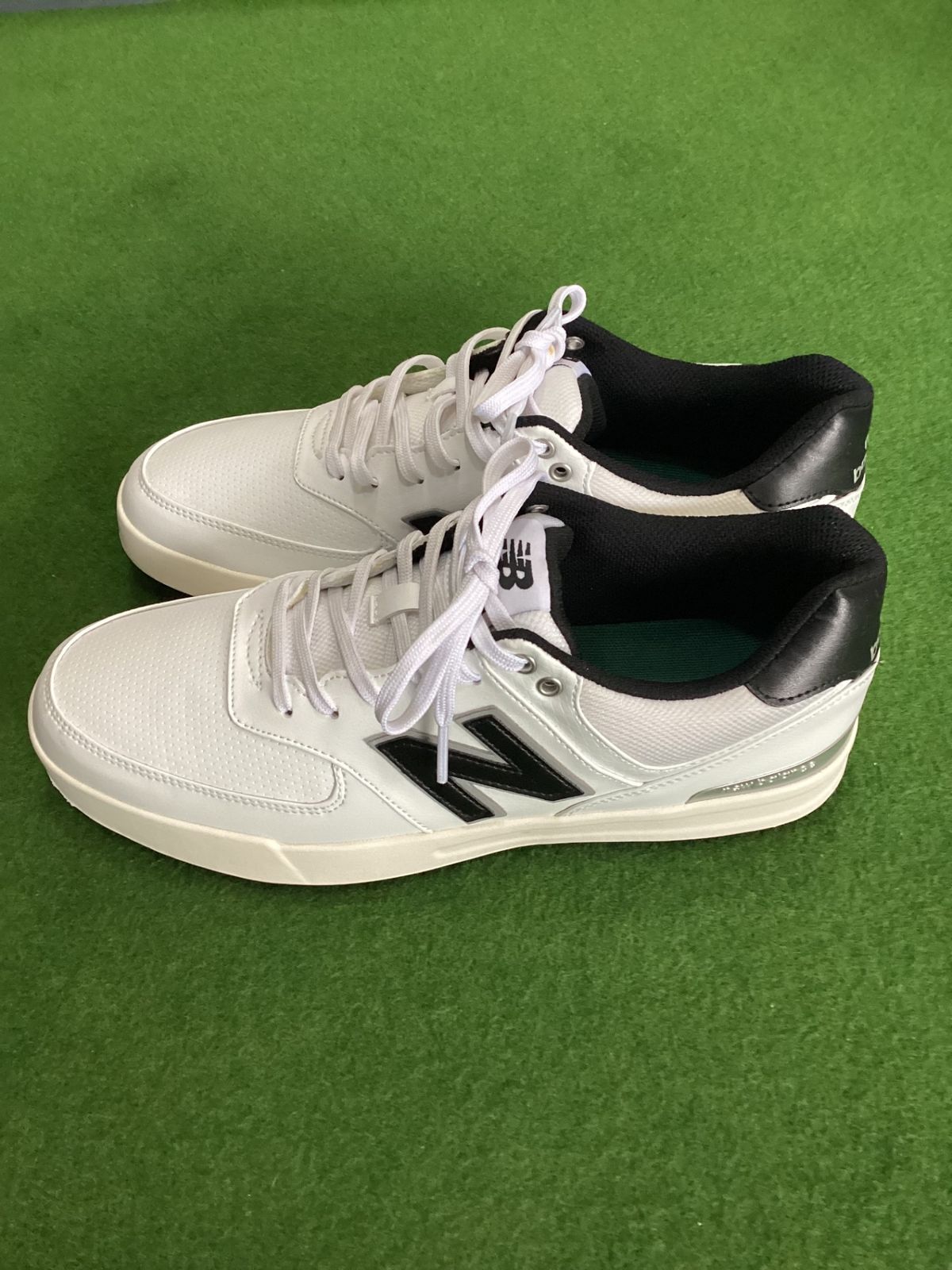 ニューバランス] ゴルフシューズ UGC574 紐 ひも スパイクレス コート