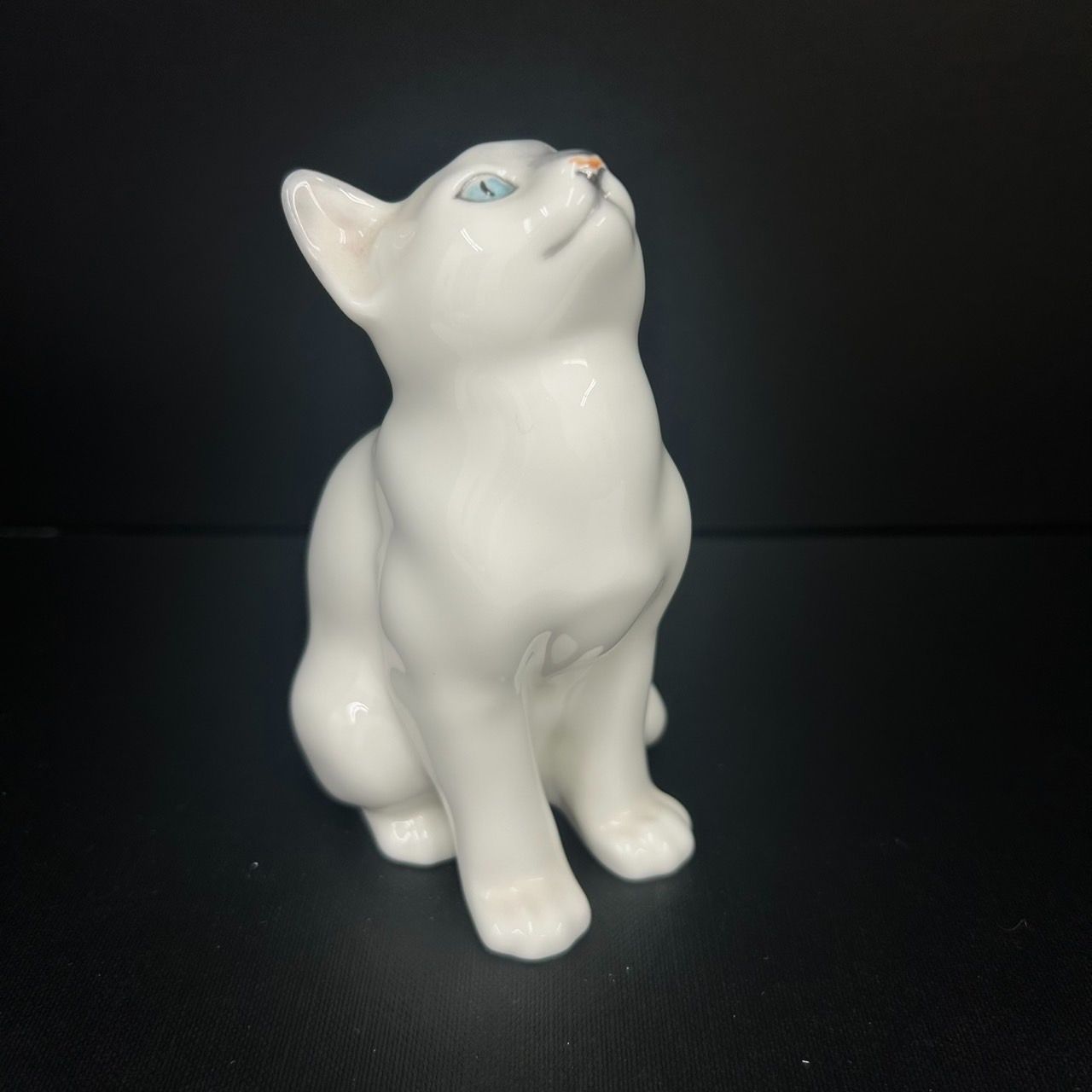 ノリタケ　猫　ネコ　置物　Noritake　高さ約１５ｃｍ Amazon.co.jp: Noritake ノリタケ 置物 直径約15cm・短径約12cm