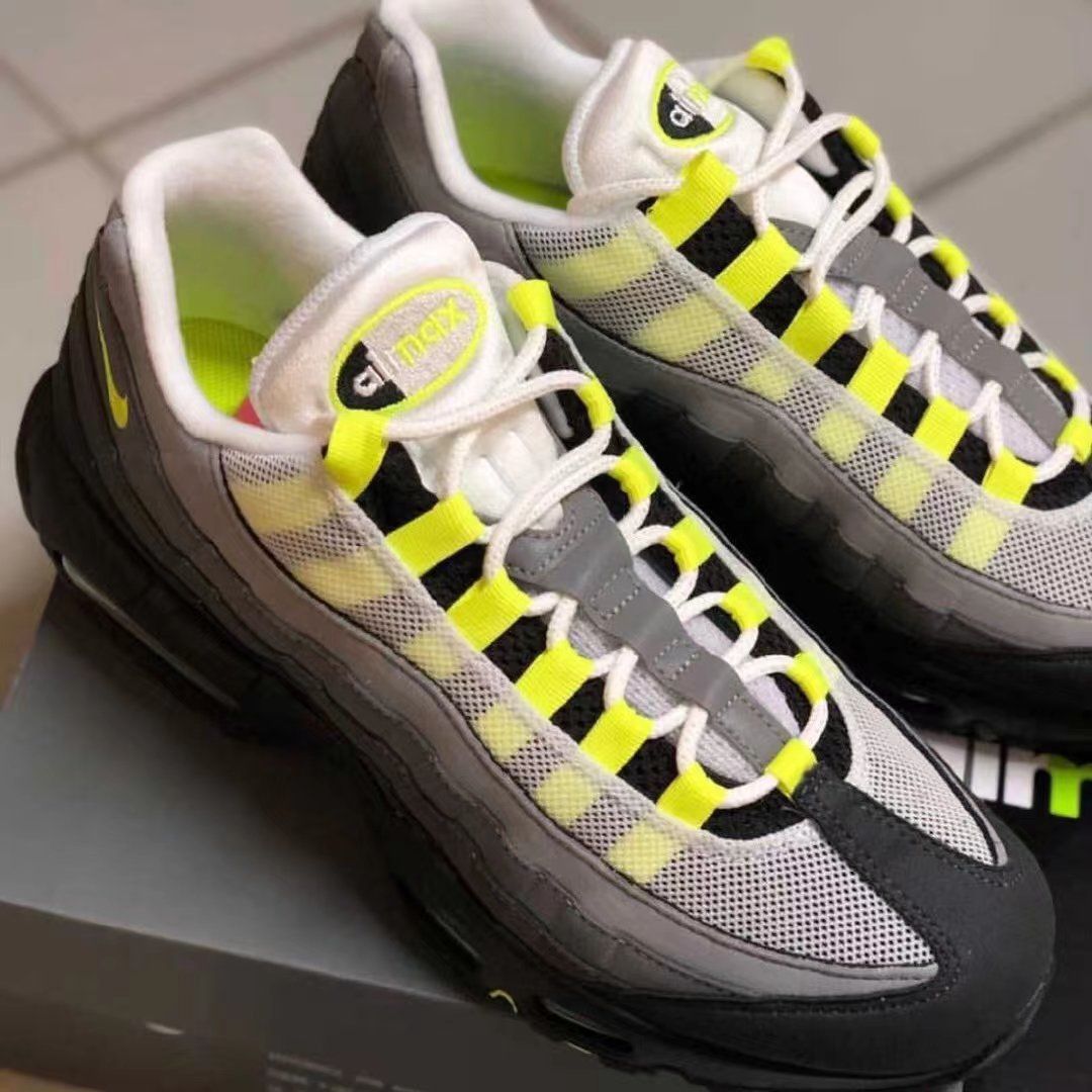 Nike Air Max 95 OG neon ナイキ エア マックス95 グレー/グリーンブラック スニーカー - メルカリ