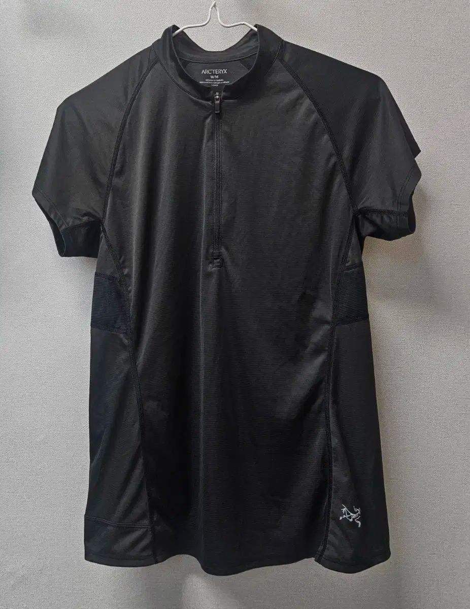 ARC TERYX アークテリクス ハーフジップ Tシャツ M