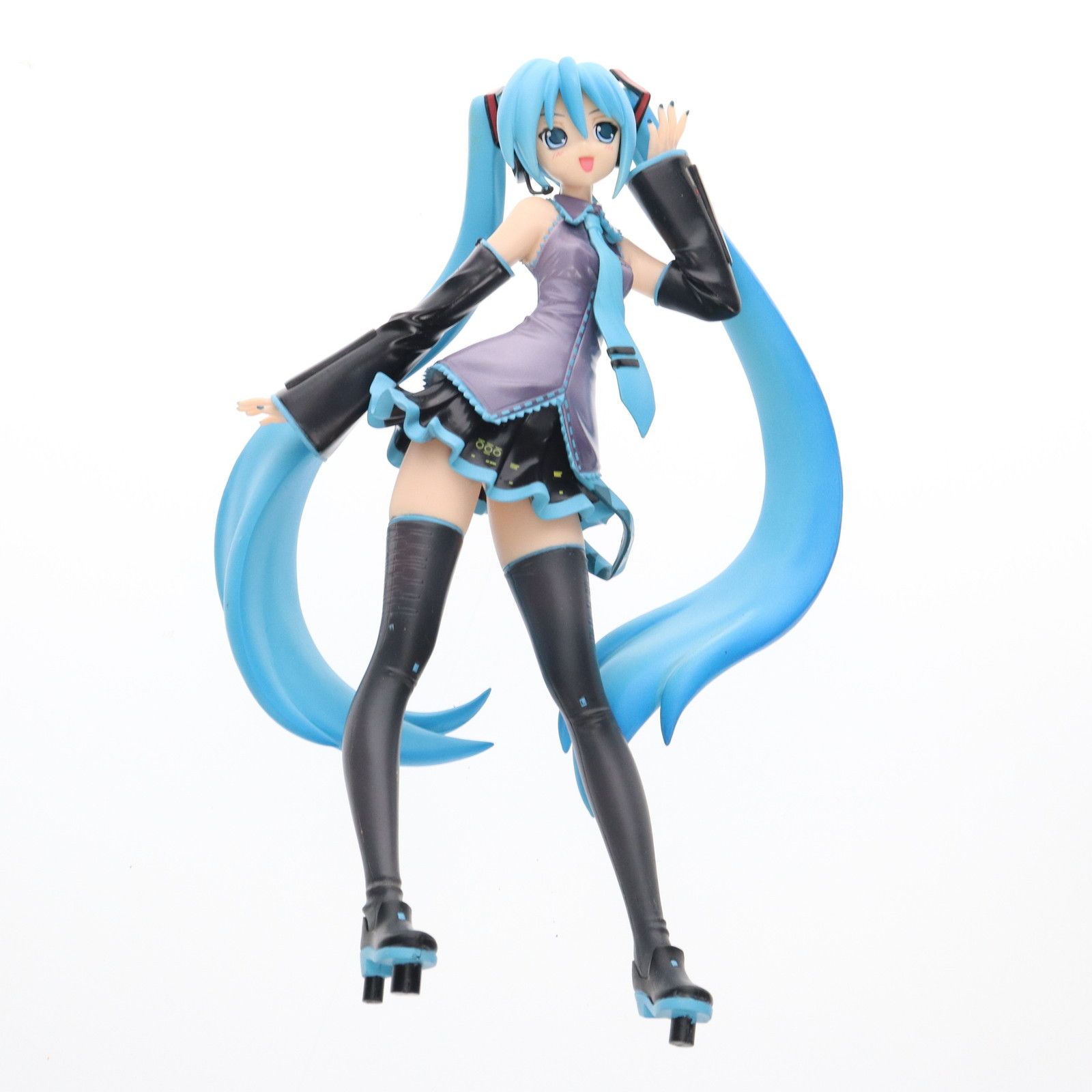 初音ミク　フィギュア Amazon.co.jp: 初音*ミク フィギュア Project DIVA X FIGURIZMα