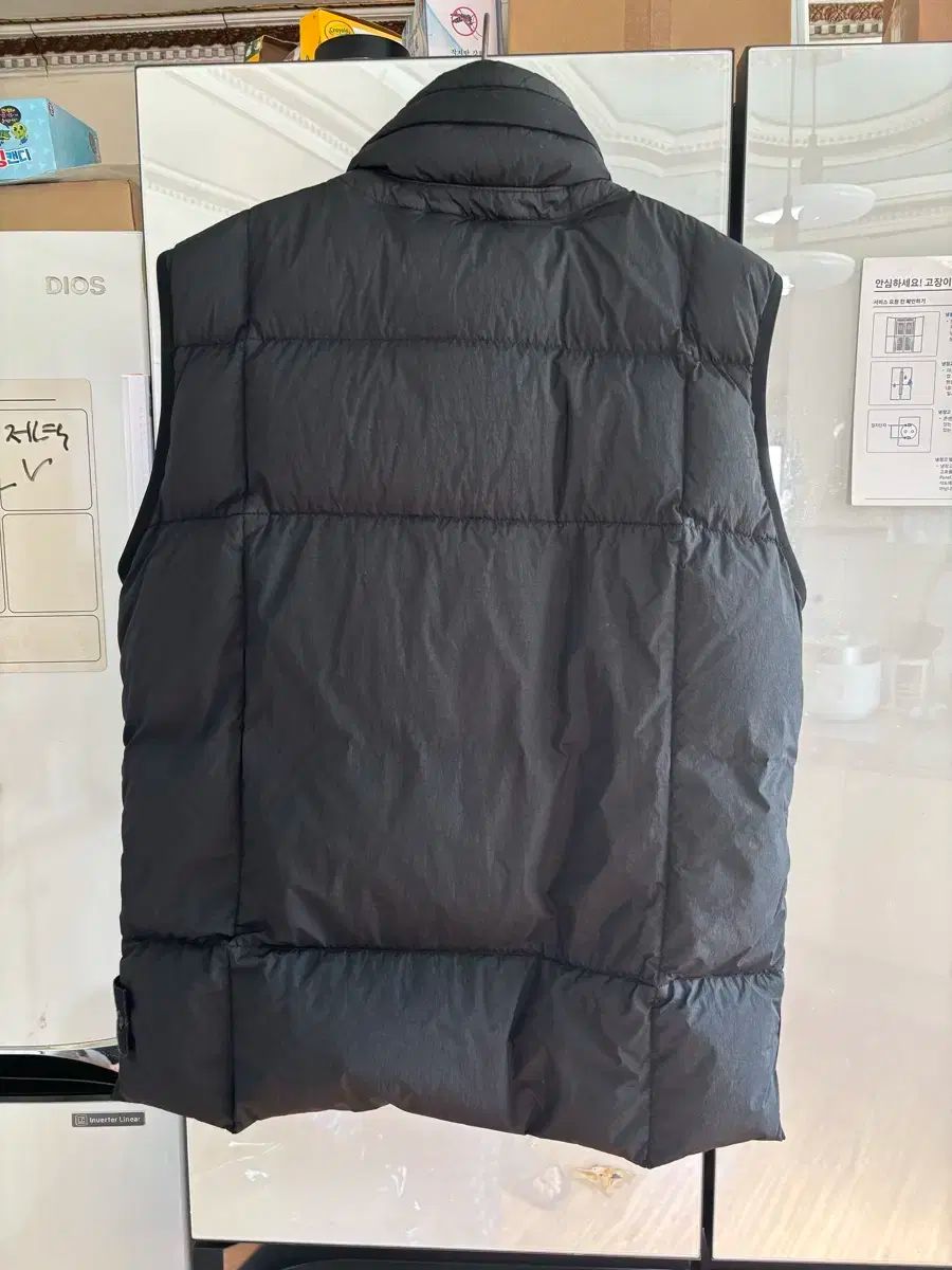 L STONE ISLAND ストーンアイランド クリンククラップ ダウンジャケット ベスト