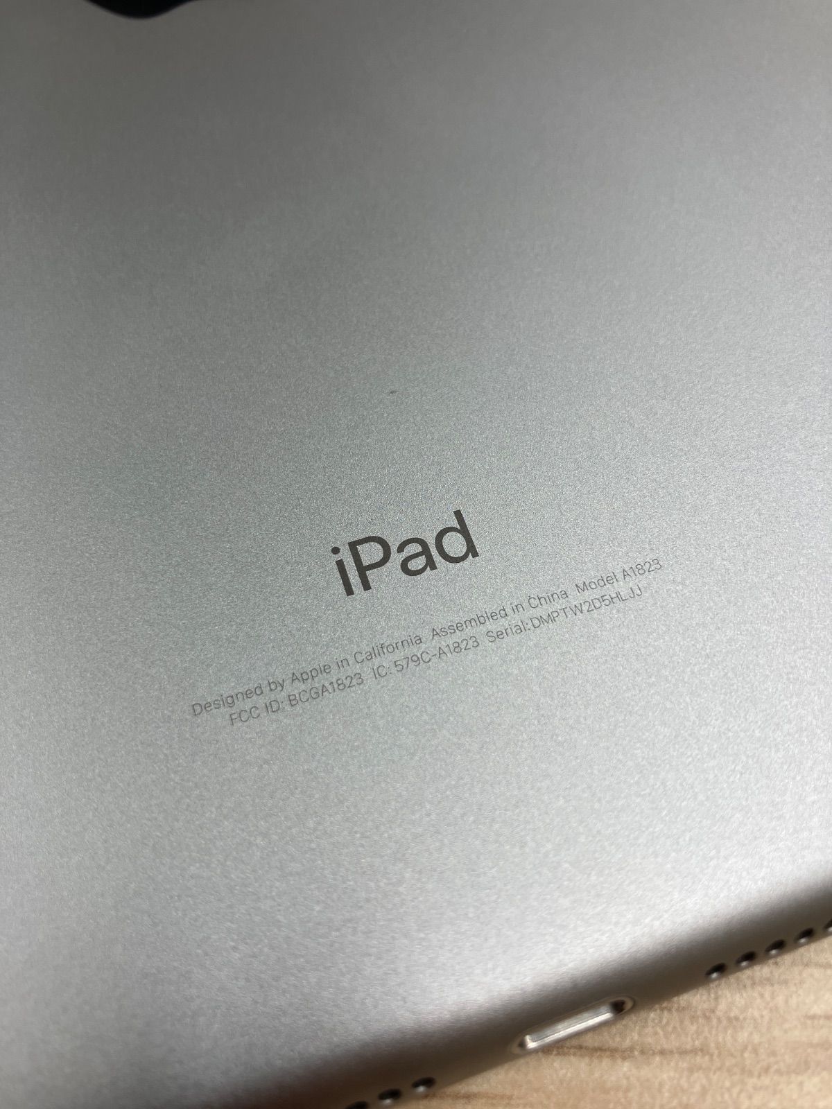 iPad 5世代 Model A-1823 「32GB」 Apple iPad A1823 ホワイト 32GB 第