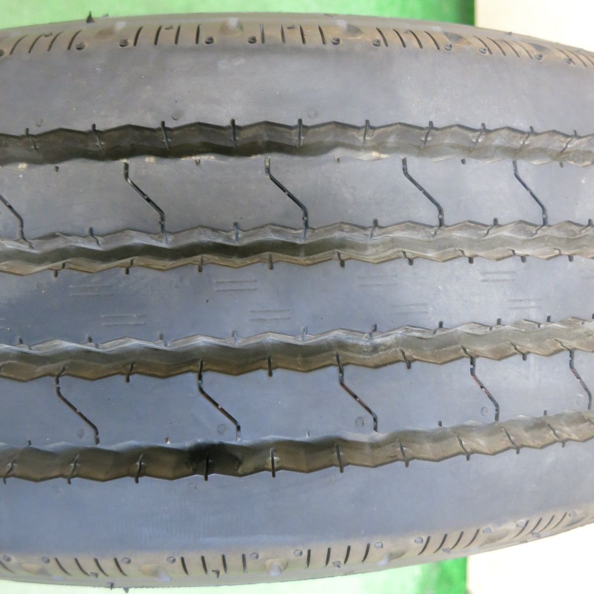 新車外し 24年 1本 トラック タイヤ 205 75R16 113 111N ヨコハマ SUPER STEEL RY108B 16インチ 5090301ナノタ