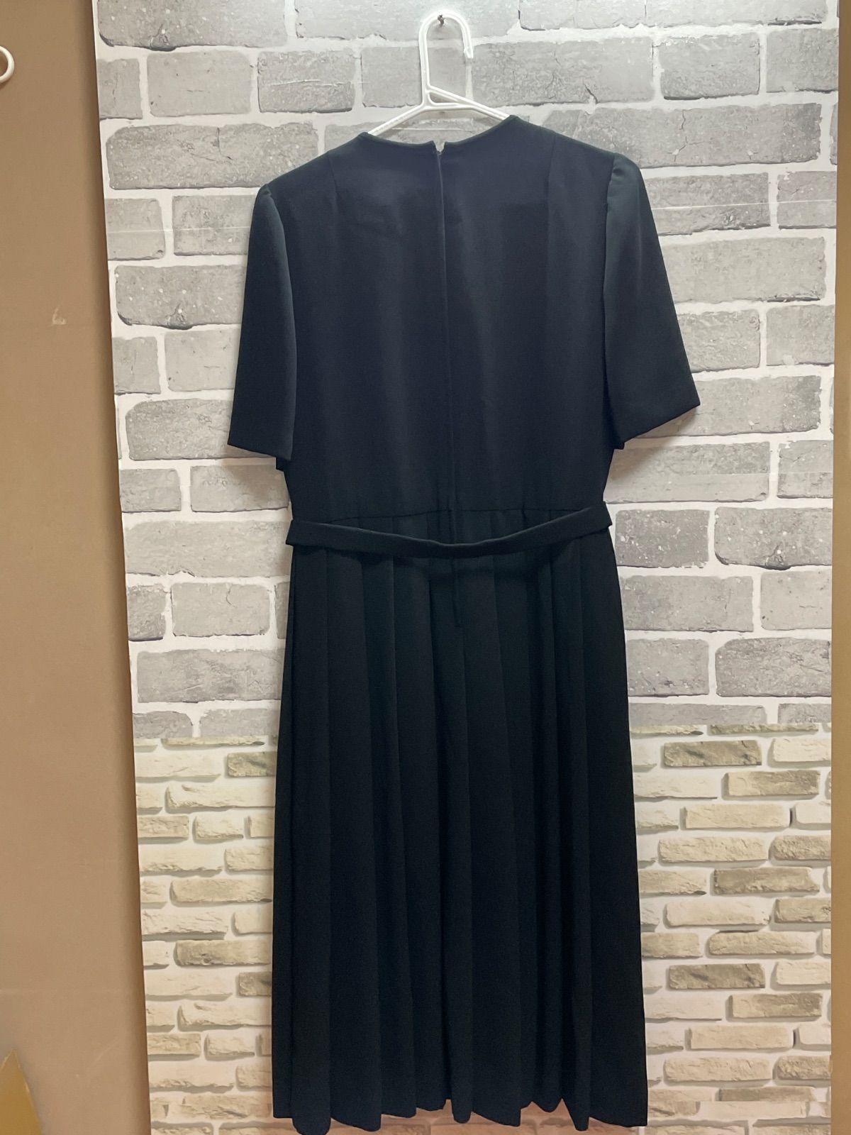 A【A15-67】◇ 東京ソワール13サイズ ロングワンピース ブラック