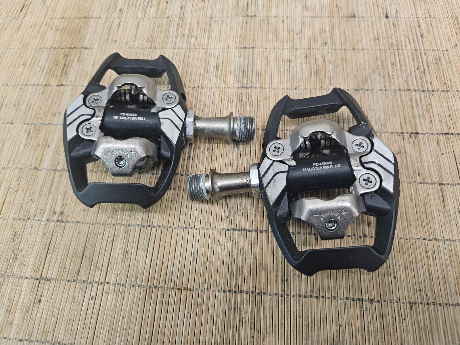 SHIMANO PD-M8020 ペダル Amazon.com : PD-M8020 XT Pedals SPD Mountain Bike Pedals
