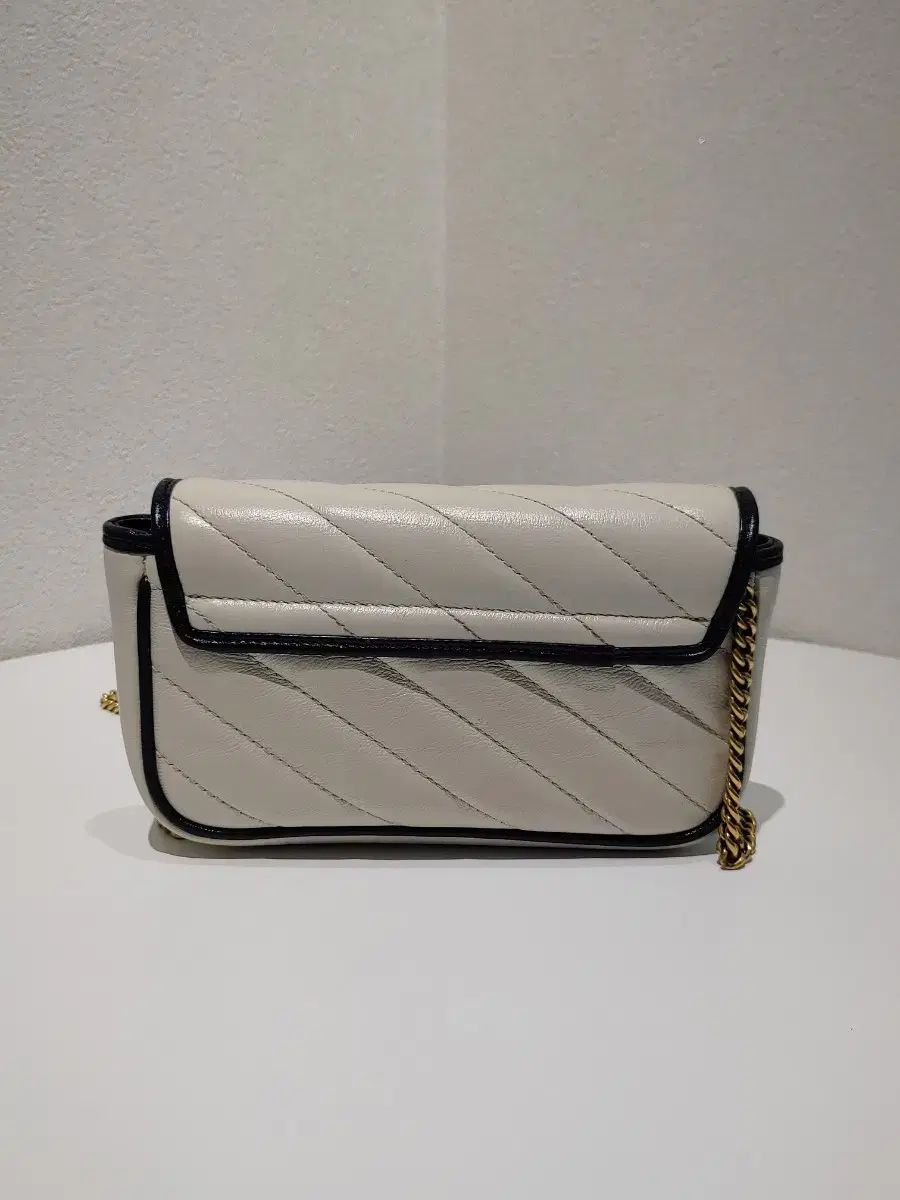 グッチ
