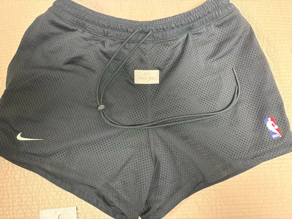 L Nike ナイキ x FEAR OF GOD フィアオブゴッド バスケットボール ショートパンツ オフノワール 黒