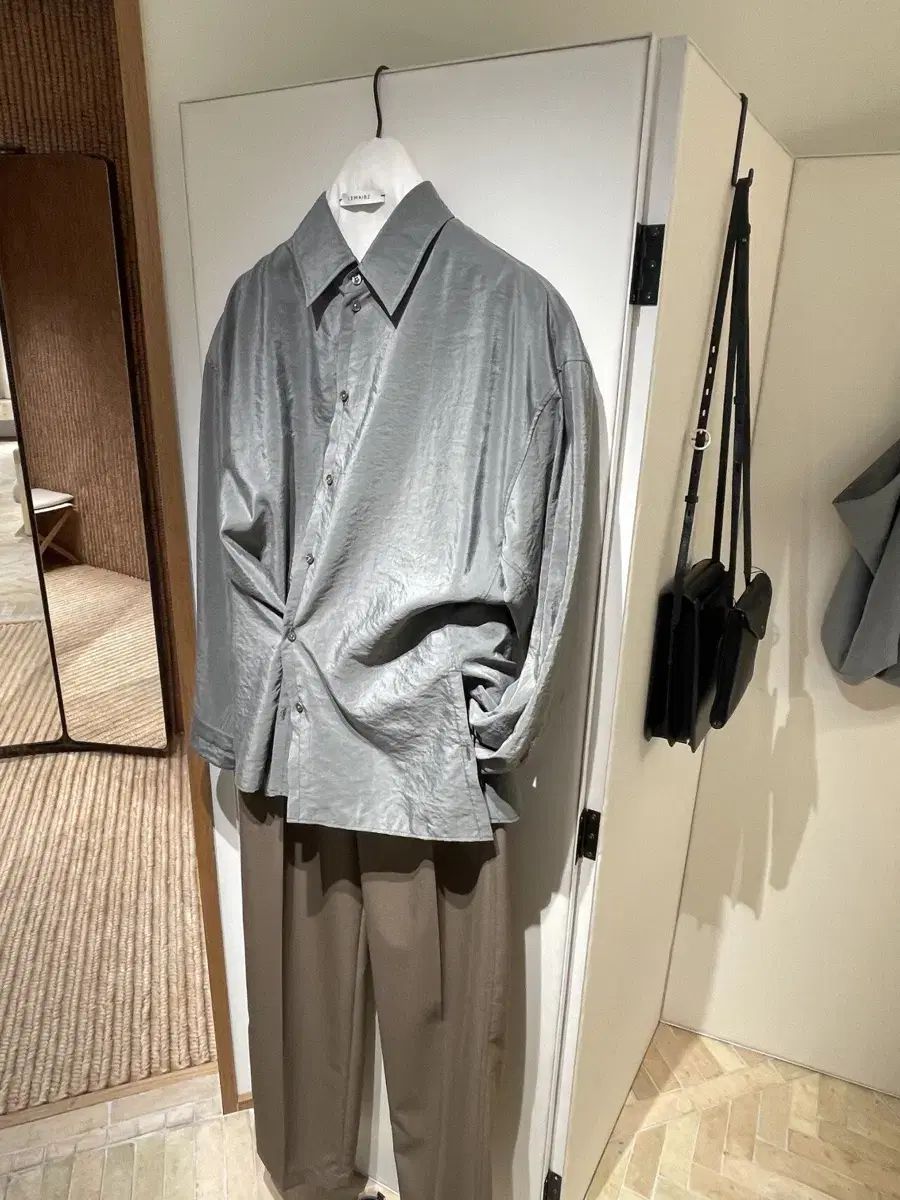 シャツ アッシュ