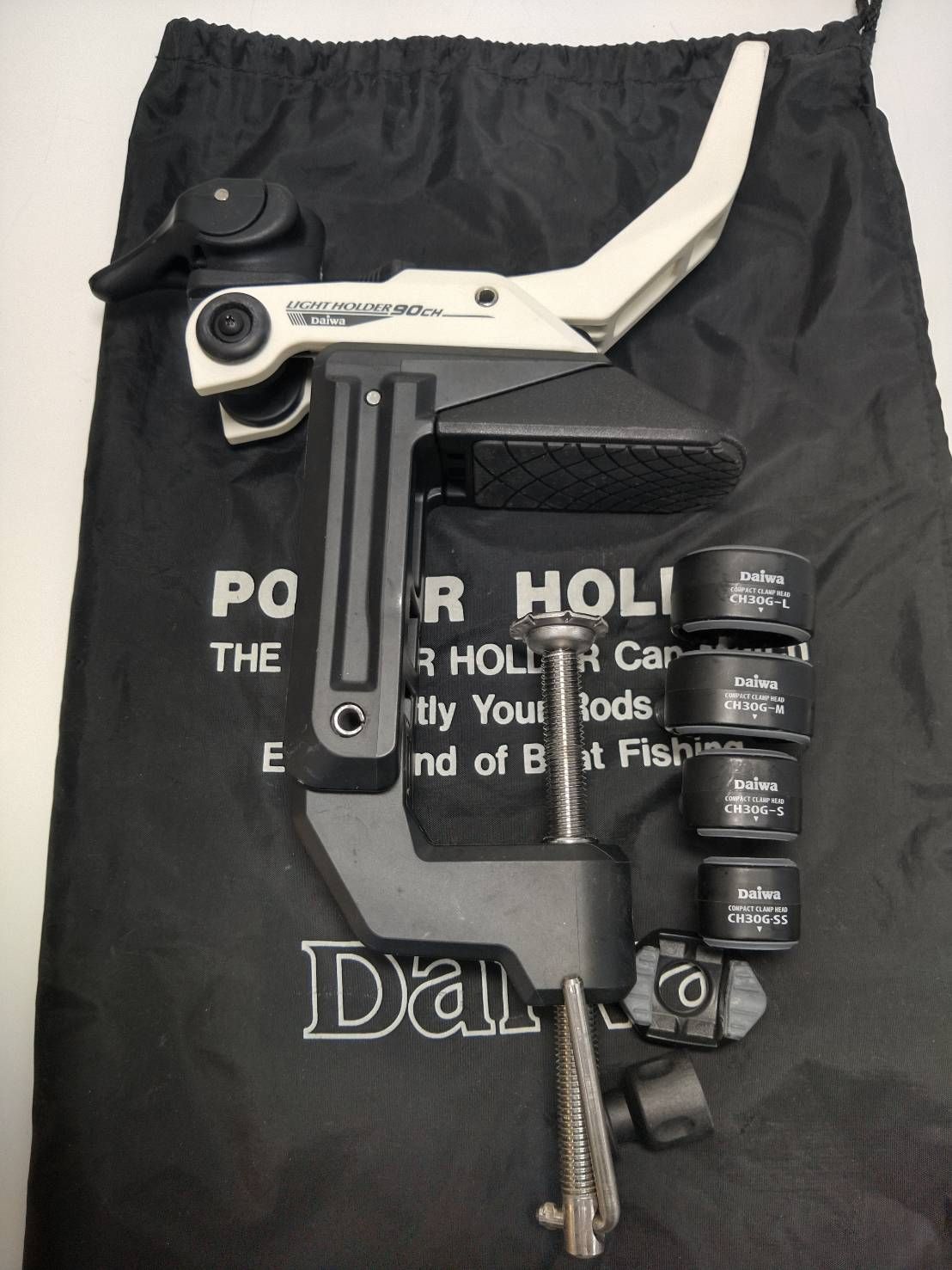ダイワ ライトホルダー ９０ＣＨ 船 釣り ロッドホルダー ロッドキーパー 竿受け ０８