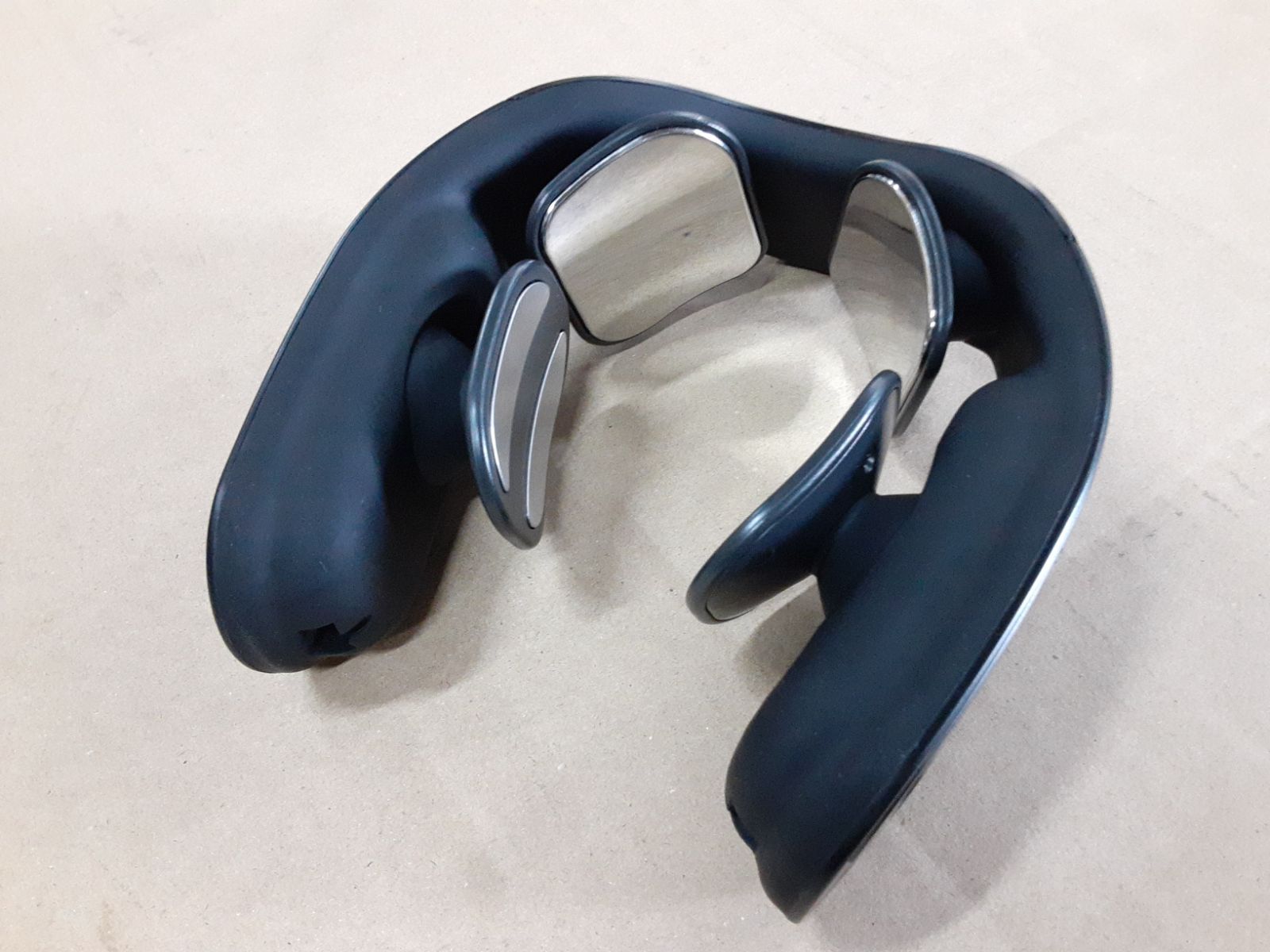 AmazonBasic dual Monitor Arm （エルゴトロンOEM） Amazon.co.jp