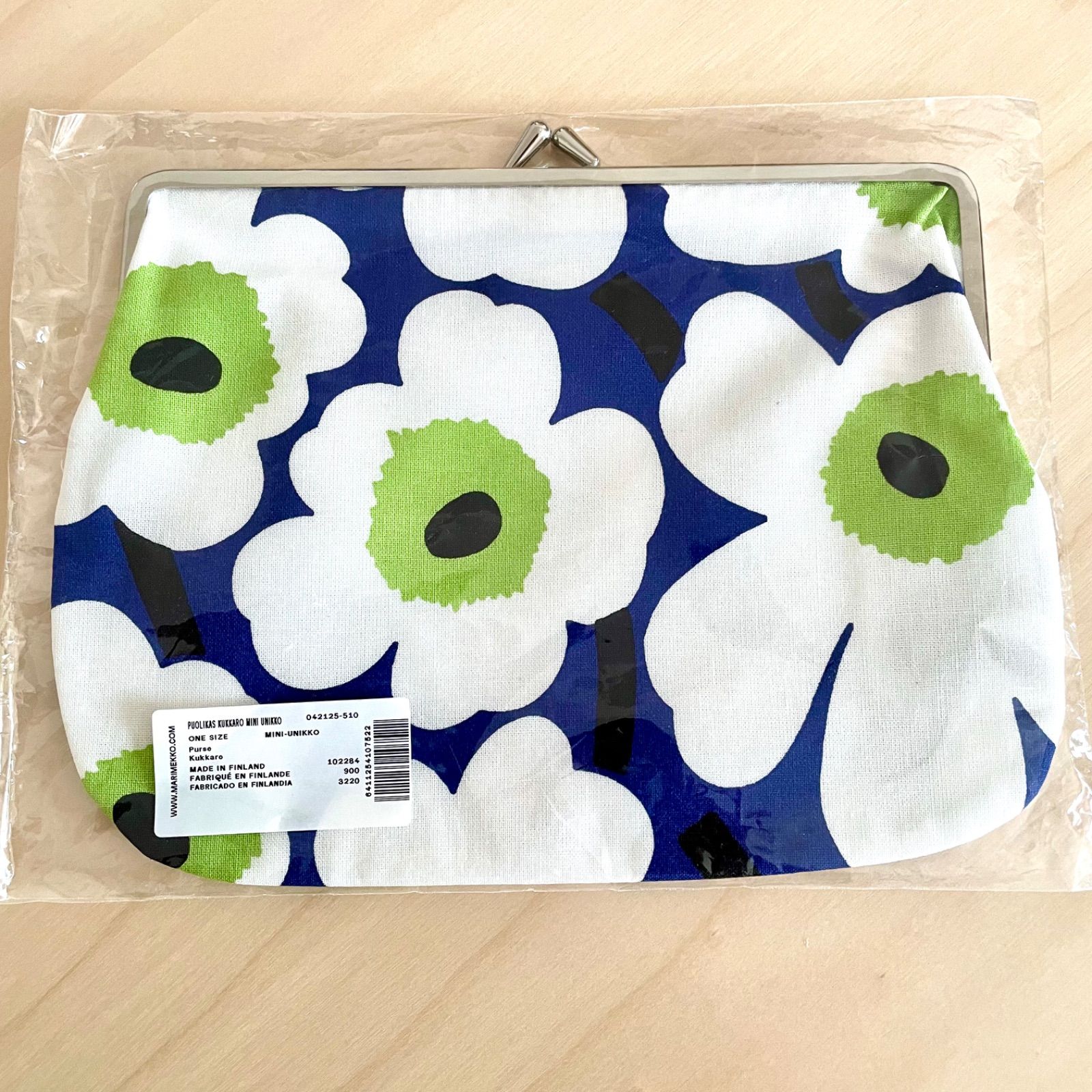 レディースmarimekko unikkoポーチ　finnair限定 新品未開封