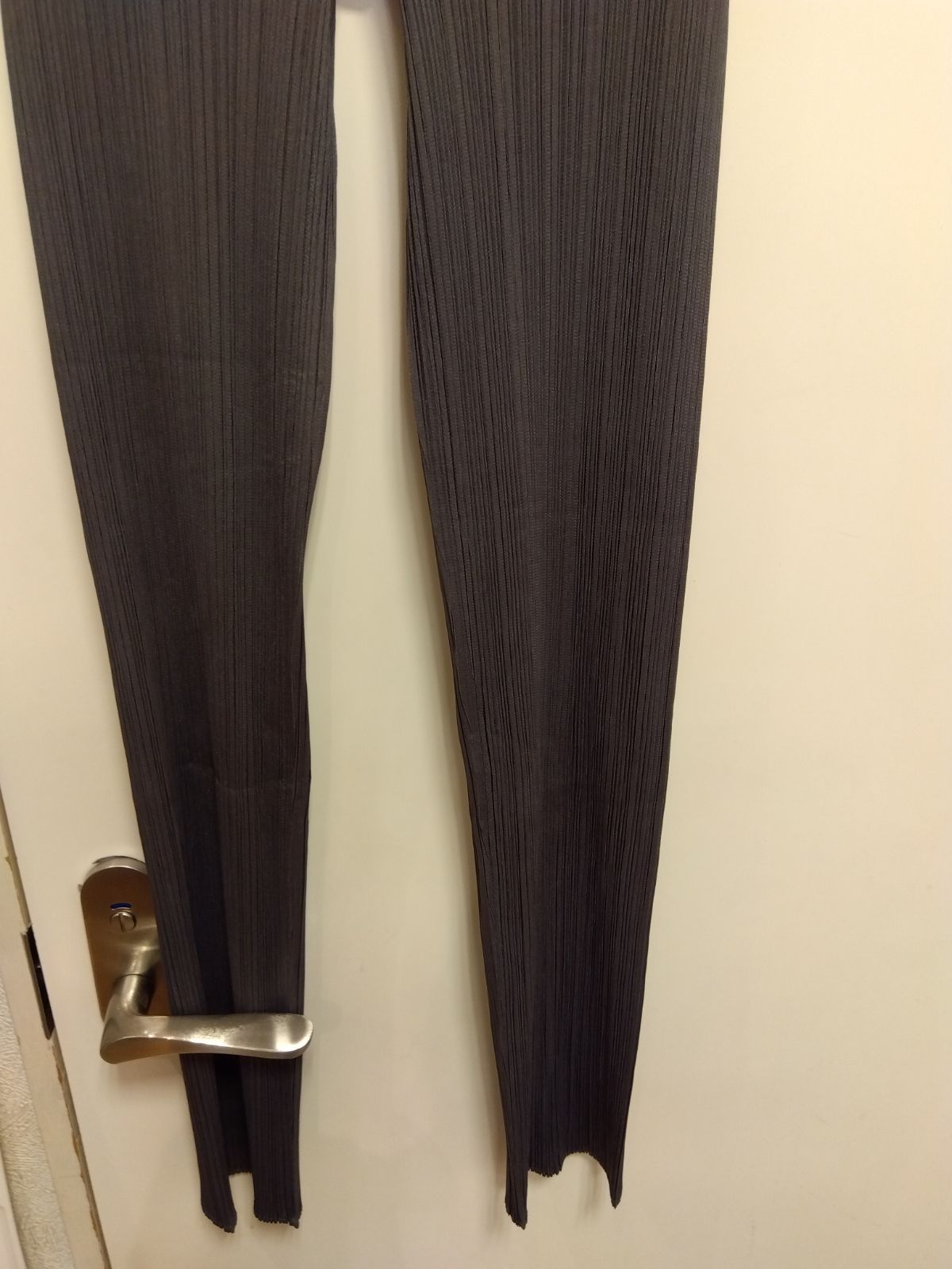 プリーツプリーズ