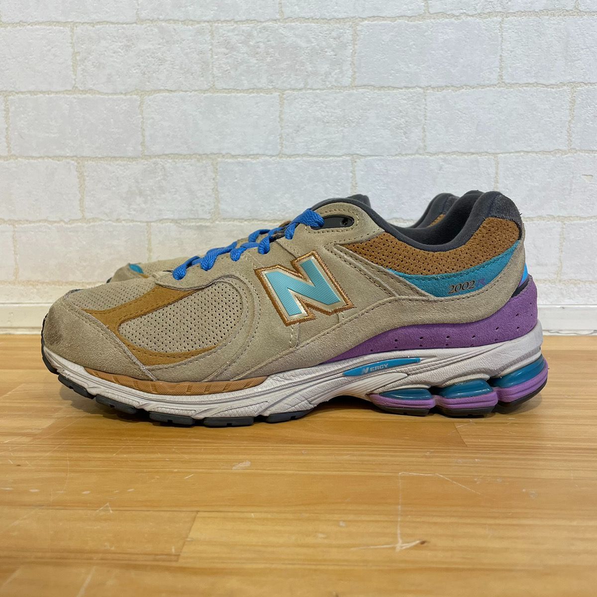 ニューバランス NEW BALANCE 2002R D width Dワイズ BEIGE PURPLE 