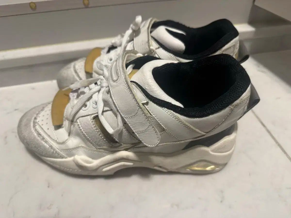 【雷市場（ポンジャン）商品韓国直送】 Maison Margiela(メゾンマルジェラ) 靴 43 （ 280 ）