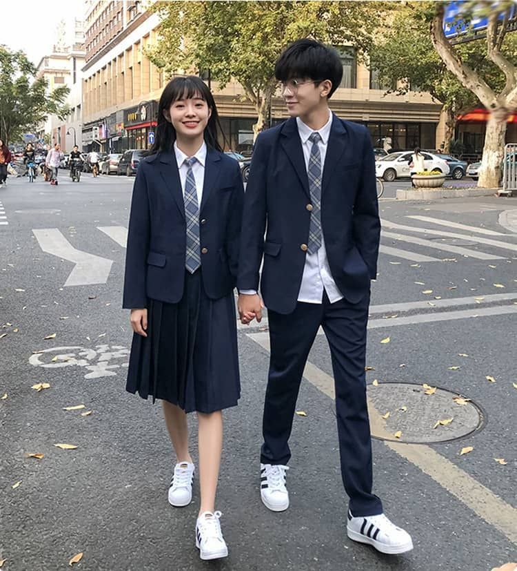 卒業式 スーツ