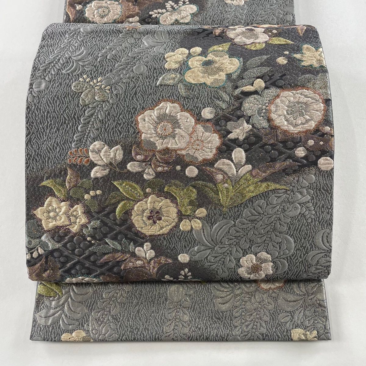 袋帯 秀品 やまと 草花 金銀糸 箔 灰色 六通 正絹