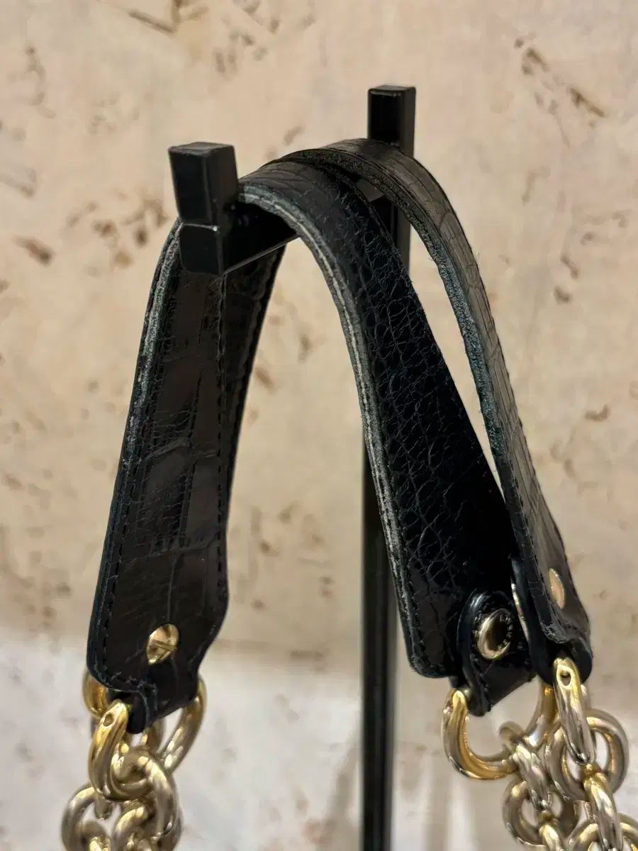 ヴェルサーチェ Versace