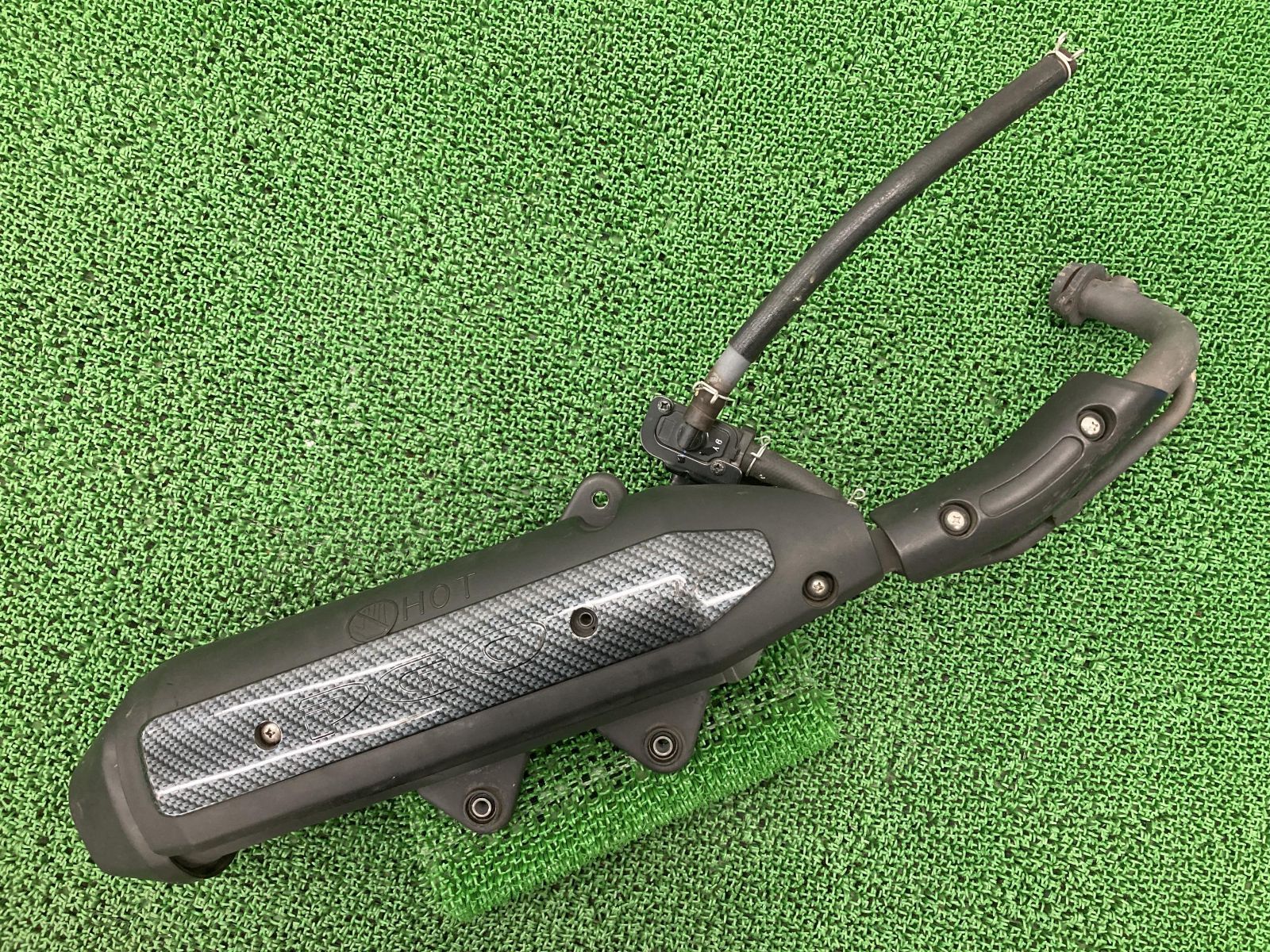 【中古品】トヨタ チェイサー JZX100 メーカー不明砲弾マフラー 中古品】トヨタ チェイサー JZX100 メーカー不明砲弾マフラー