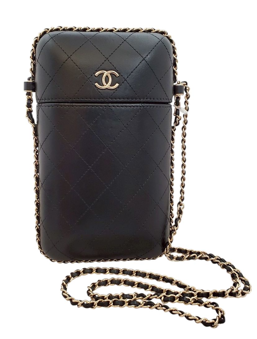 2016AWコレクション シャネル CHANEL フォンケース チェーンショルダーバッグ ラムスキン ブラック A94471
