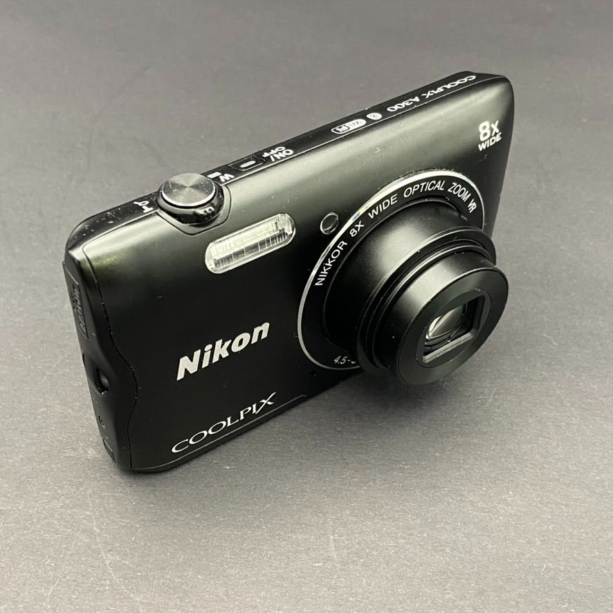 ニコン Nikon COOLPIX A300 コンデジ（バッテリー・充電ケーブル