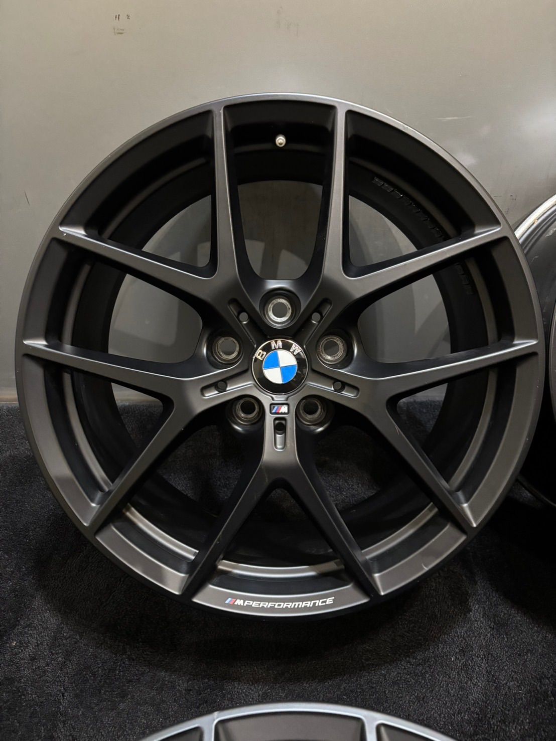 BMW F40 1シリーズ Mパフォーマンス 純正 18インチ 8J 54 112 5H アルミホイール 4本 マットブラック 1-K213