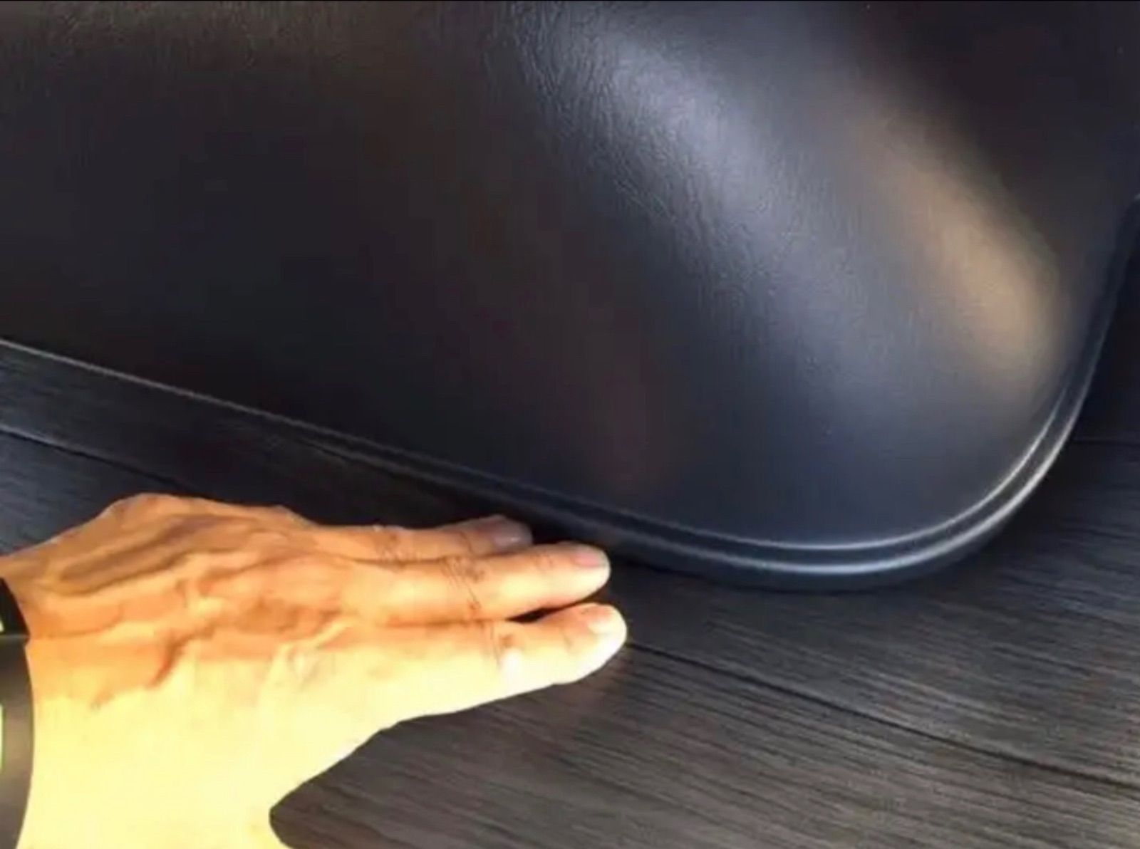 ハイエース　スーパーGL標準幅用セミフルマット　ヘリンボーン D.ブラウン ハイエース スーパーGL標準幅用フルフロアーマット ヘリンボーン