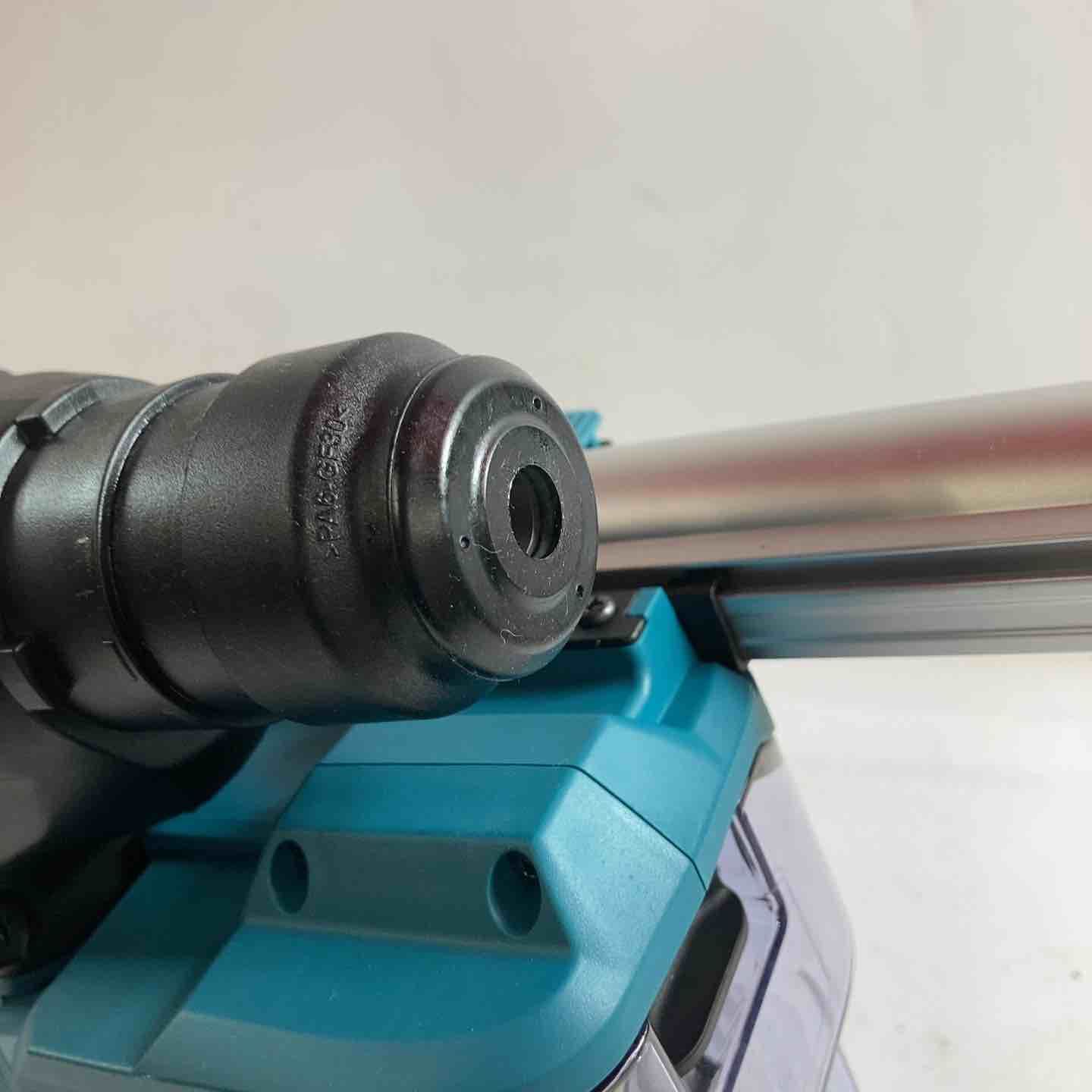 makita コードレスハンマドリル