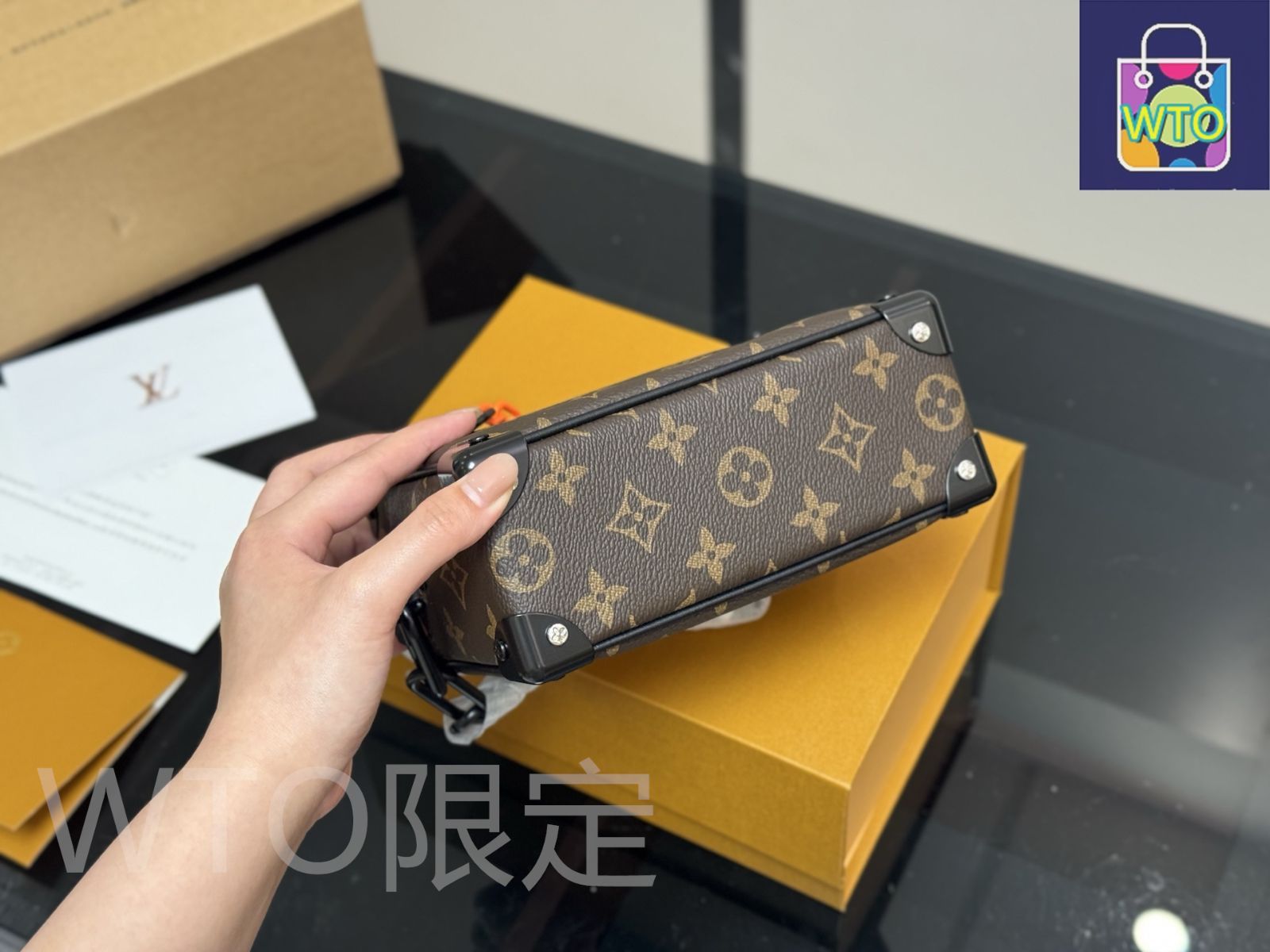 今日特価】Louis Vuitton ルイヴィトン ミニソフトトランク