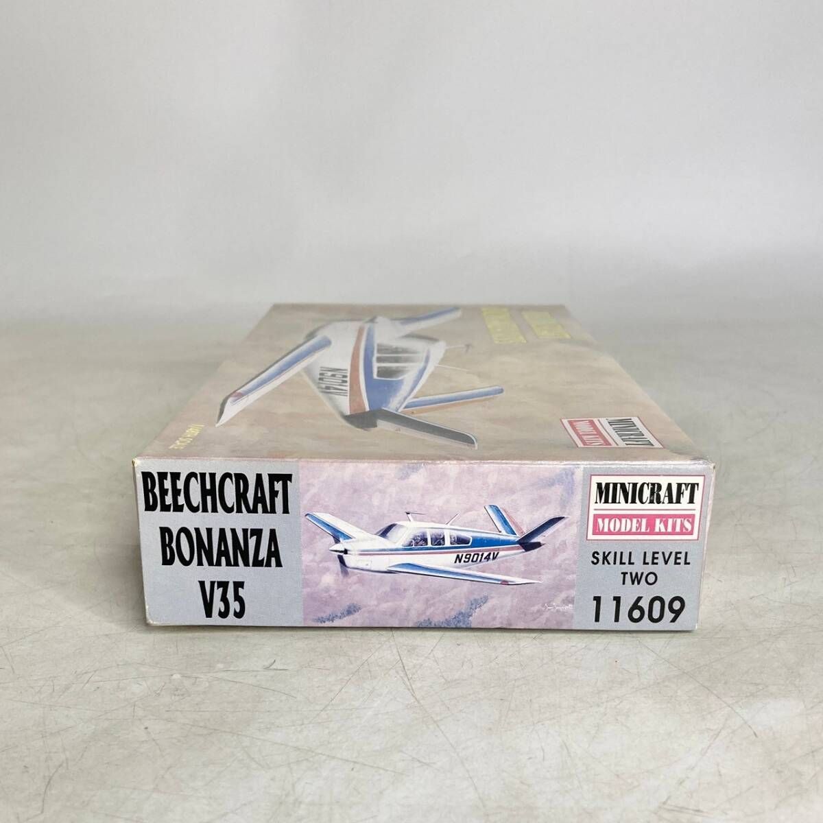 Academy Minicraft 1/48 Beech Beechcraft Bonanza - V35 1960s