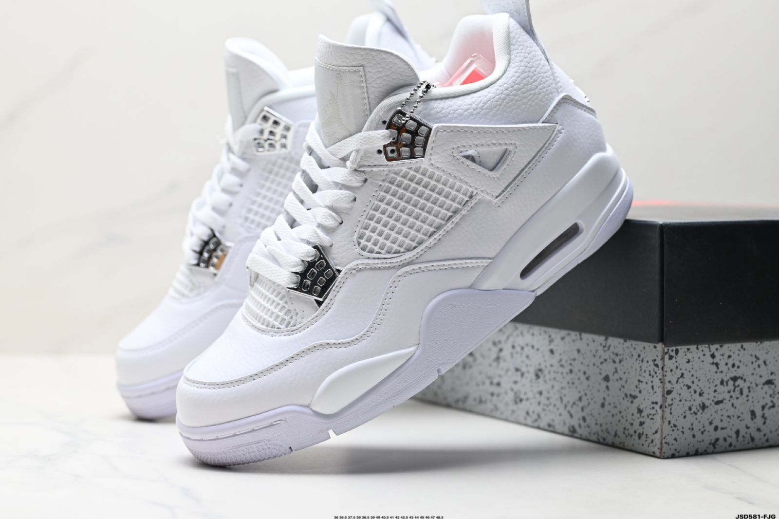 今日特価】Nike Air Jordan 4 Retro ナイキ マイケル