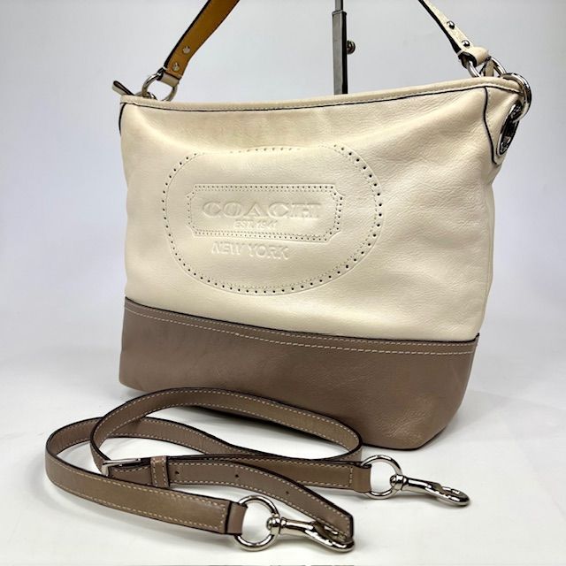 COACH コーチ ショルダーバッグ ハンドバッグ 肩掛け 19393