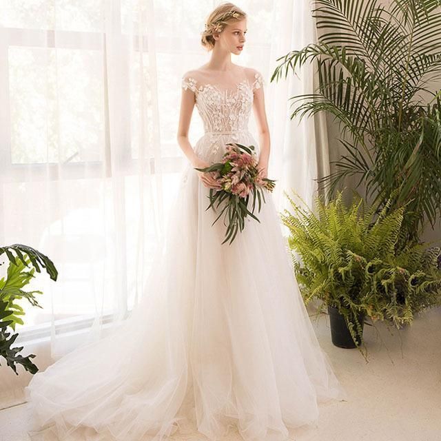 ウエディングドレス チュール Aライン プリンセスドレス ホワイト キレイめ 結婚式ドレス 袖あり ブライダル 花嫁 オシャレ 二次会ドレス 披露宴