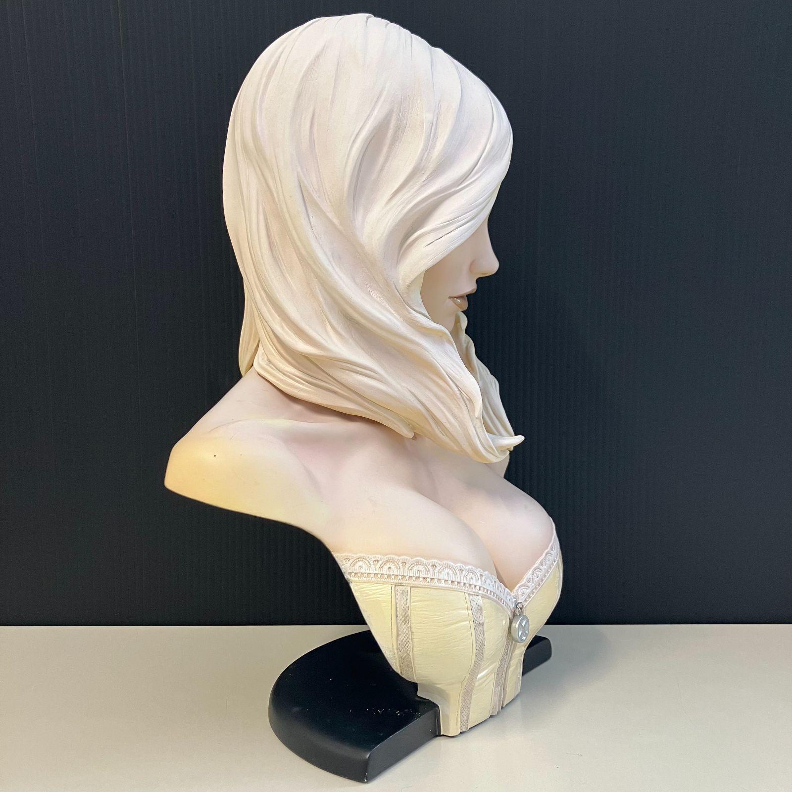 エマフロスト レジェンダリースケールバスト サイドショウ SIDESHOW 併売】SIDE SHOW MARVEL レジェンダリースケールバスト エマ・フロスト