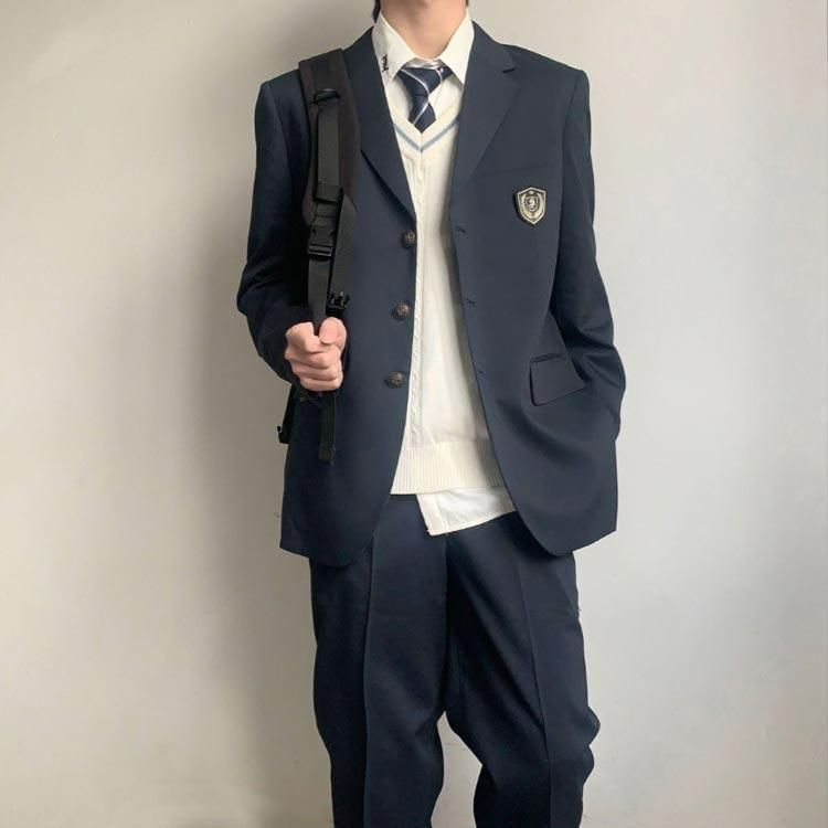 制服