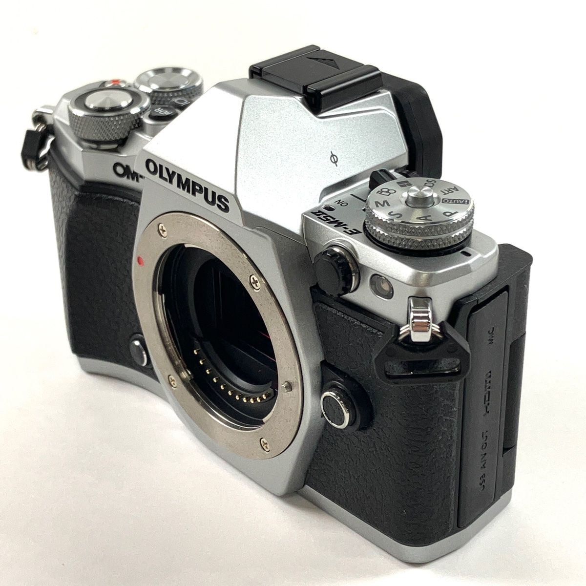 オリンパス OLYMPUS OM-D E-M5 Mark II ボディ シルバー オリンパス OLYMPUS OM-D E-M5 Mark II ボディ シルバー