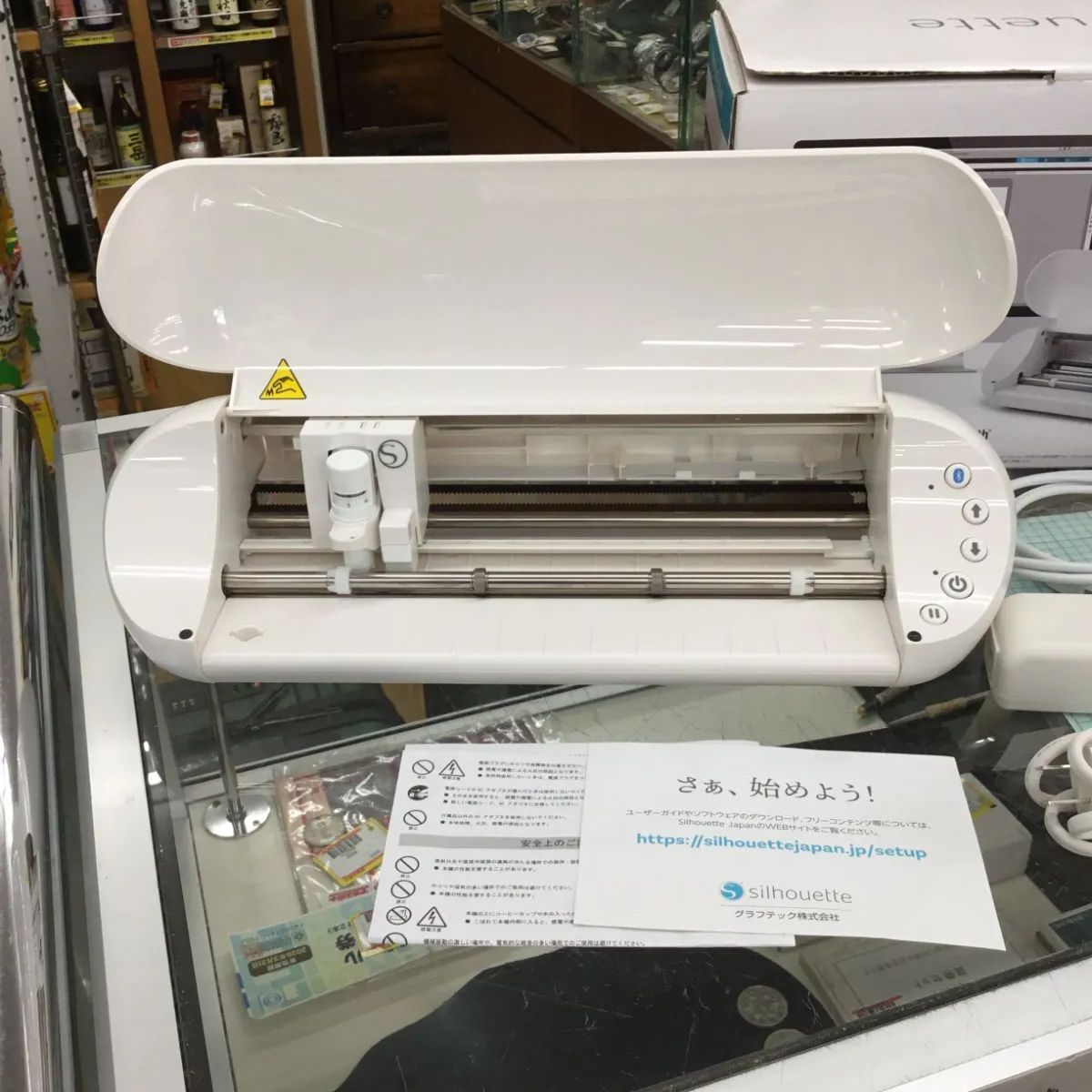 新品未使用　グラフテック 小型カッティングマシン シルエットポートレイト2 グラフテック 小型カッティングマシン シルエットポートレート2