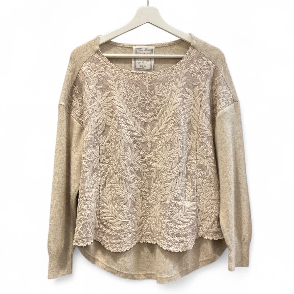 BEARDSLEY ビアズリー プルオーバー ボタニカル フロント刺繍ニット