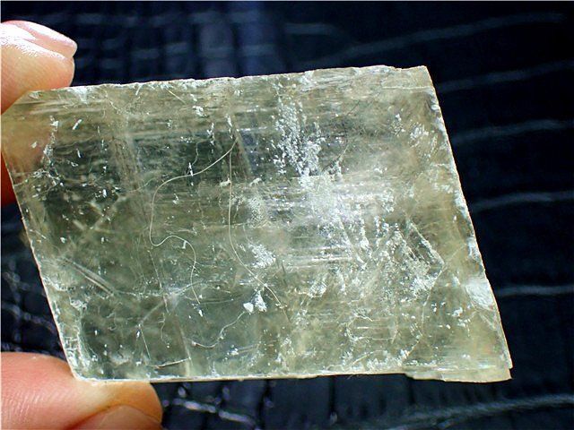 天然石　原石 AAA級☆天然カルサイト原石YT4X3/11X25C - メルカリ