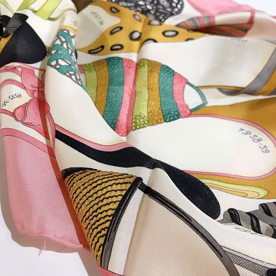 ✨美品✨サルヴァトーレフェラガモ 大判スカーフ 極美品