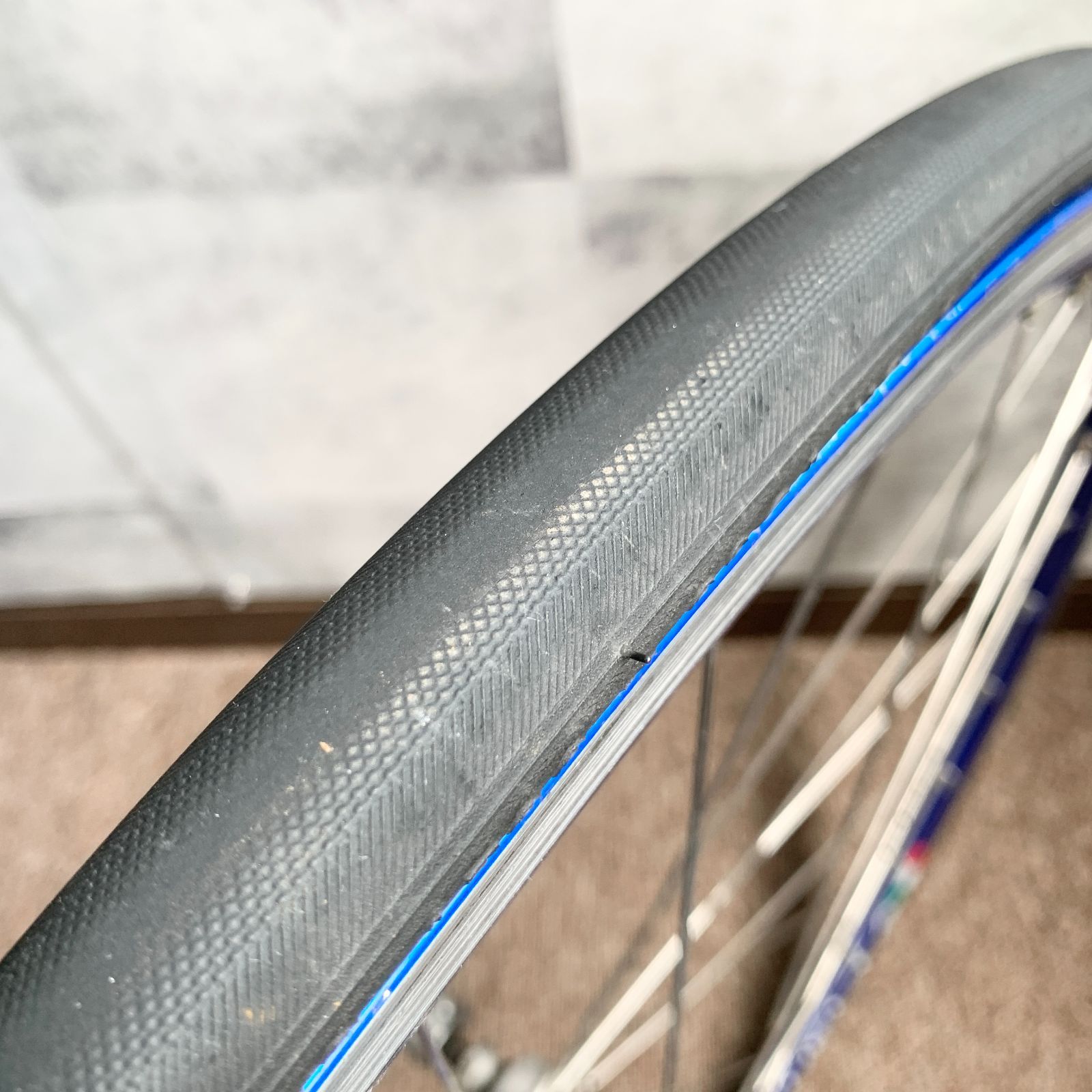 VUELTA AIRLINE 2 ホイール Rooi Alloy 6063-T6 DIN ETRTO 622×13 ハブ