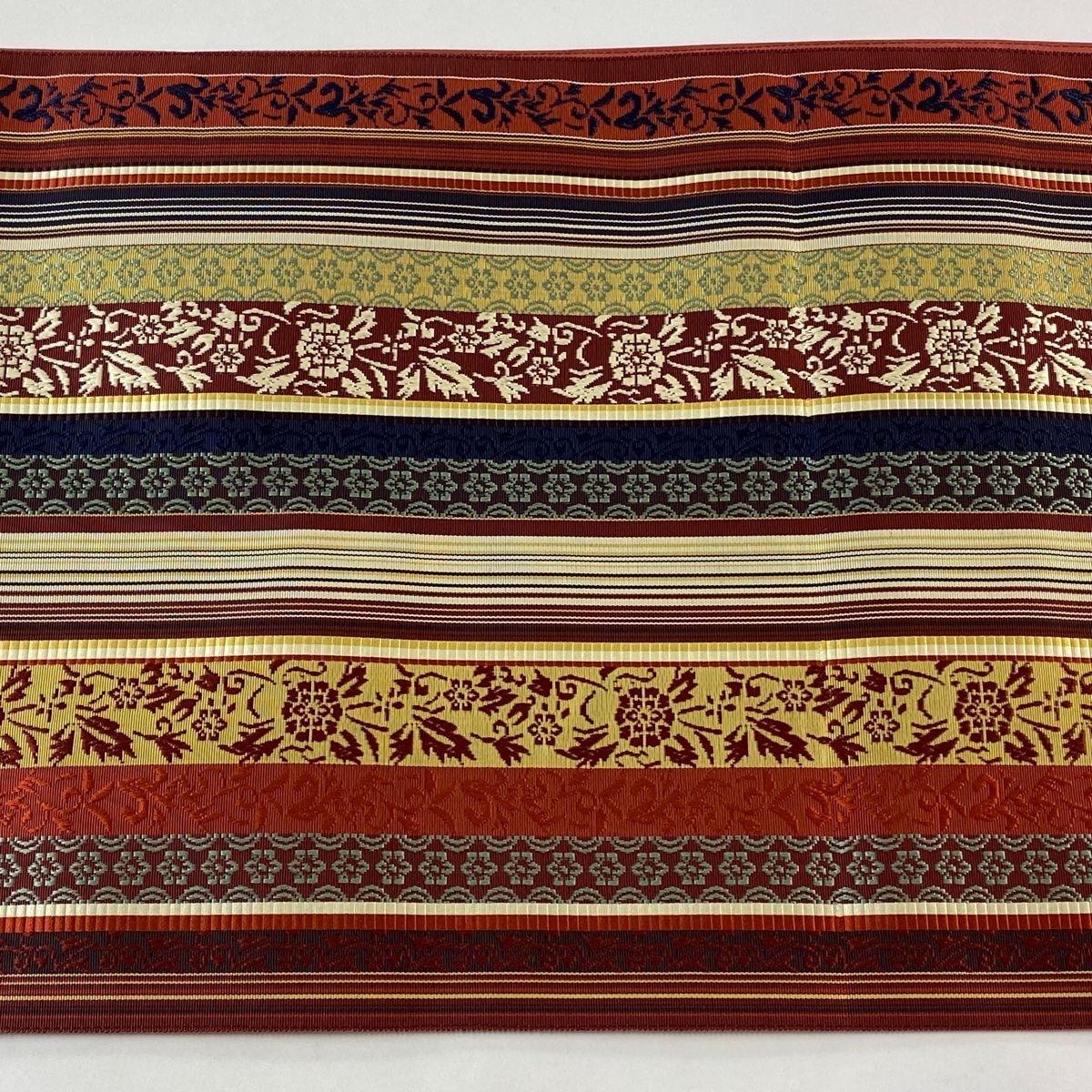 きもの誠実屋】 新品 当店お仕立て済 未使用 美品 本場筑前博多織 ゴールドラベル 証紙付 八寸名古屋帯 加茂博多織謹製 黒 献上柄 独鈷 きもの誠実屋 しつけ付 未使用 美品 正絹 長襦袢 袷 半衿付き みやび